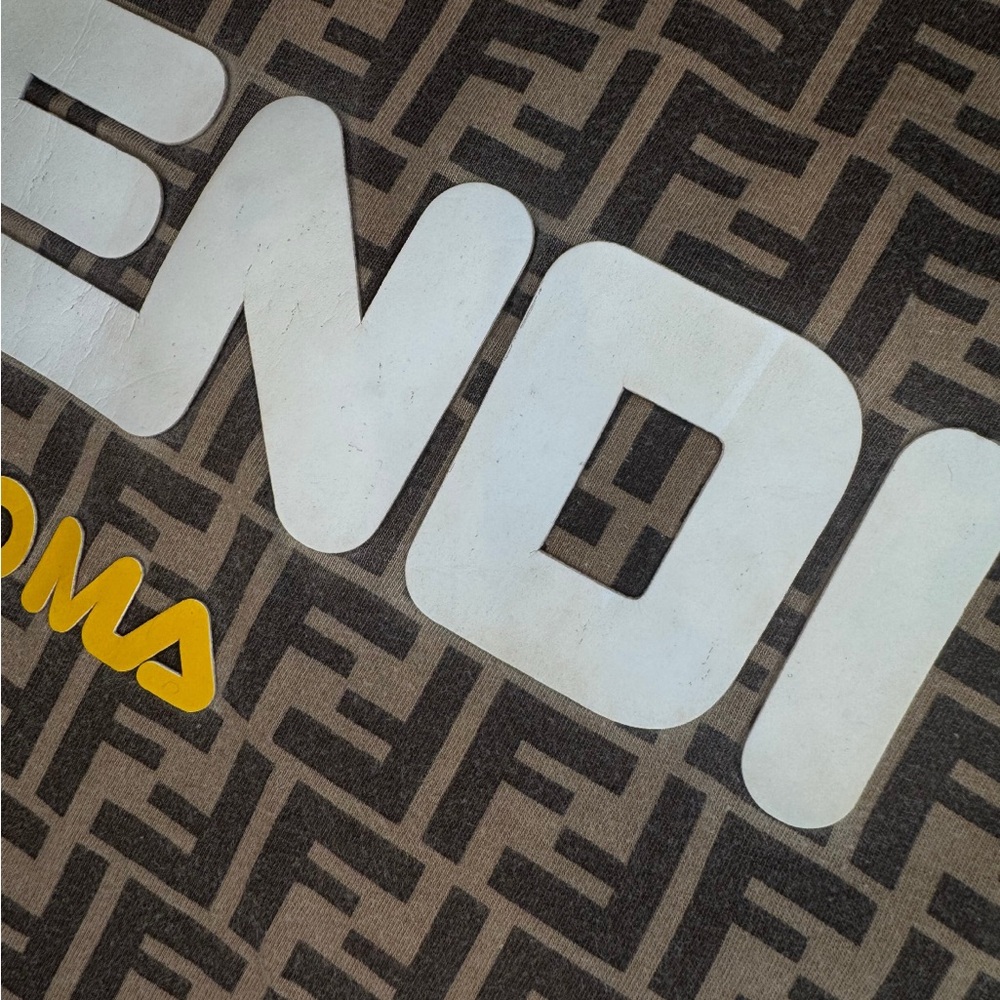 FENDI LOGO TSHIRT - Picture 4 of 8